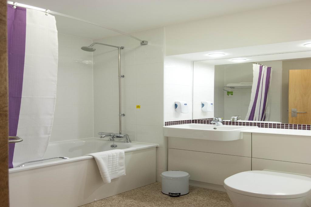Premier Inn Glenrothes Eksteriør billede