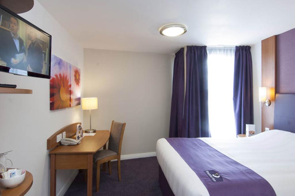 Premier Inn Glenrothes Eksteriør billede