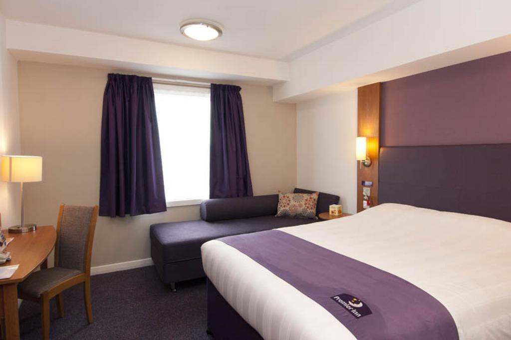 Premier Inn Glenrothes Eksteriør billede